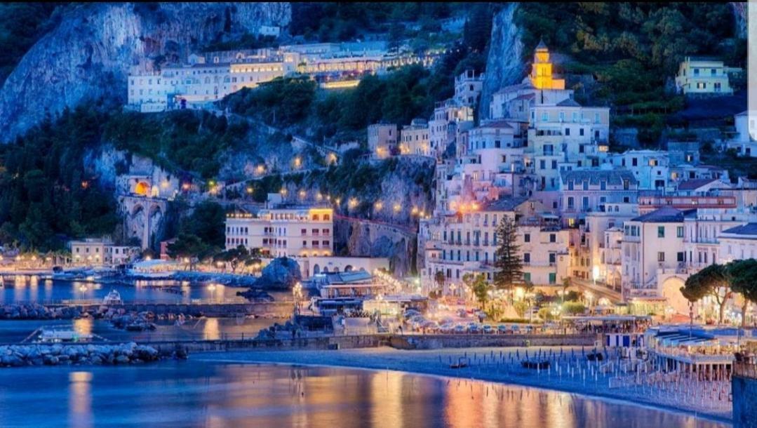 Casa Bianca Amore Amalfi Eksteriør billede